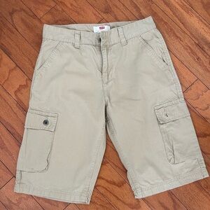 Levi’s lightweight cargo shorts